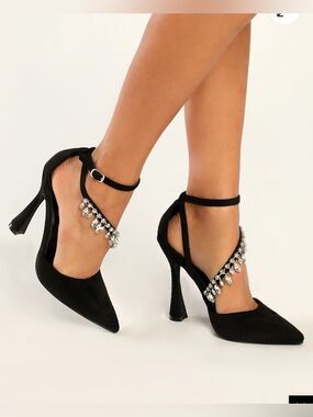 NEW Lulu’s Gracyloo Black Suede Rhinestone Pointed-Toe Ankle Strap Pumps, 6-6.5